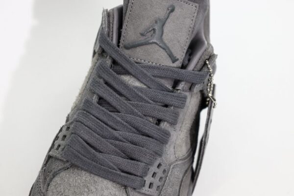 AIR JORDAN 4 RETRO KAWS REPLICA - Image 4