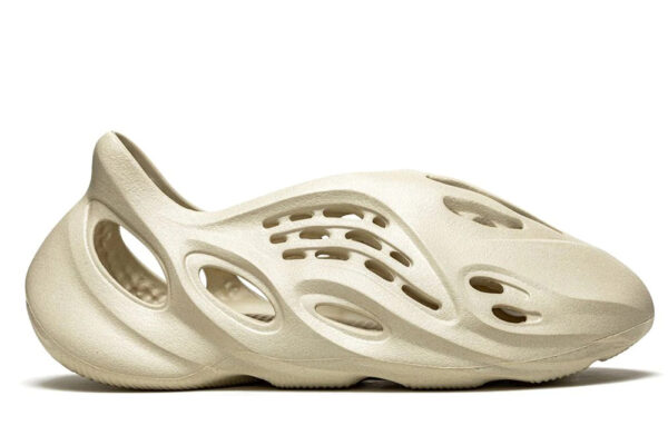 Yeezy Foam Runners “Sand” Replica Sneakers
