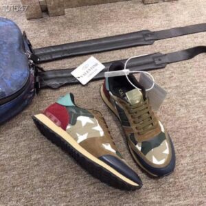 VALENTINO GARAVANI CAMOUFLAGE ROCKRUNNER SNEAKER