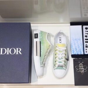 LIME CHRISTIAN DIOR LOW TOP SNEAKER