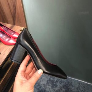 VALENTINO GARAVANI CALFSKIN PUMP 70 MM