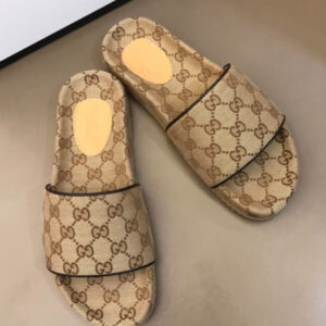 Gucci Men’s GG canvas slide sandal Apricot