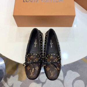 Louis Vuitton Women’s Gloria Flat Loafer 1A4FUQ Black