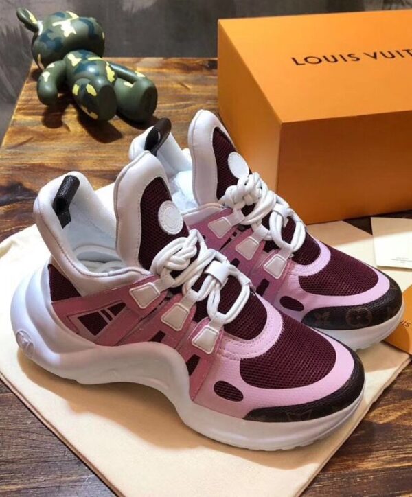 Louis Vuitton Women’s LV Archlight sneaker Pink