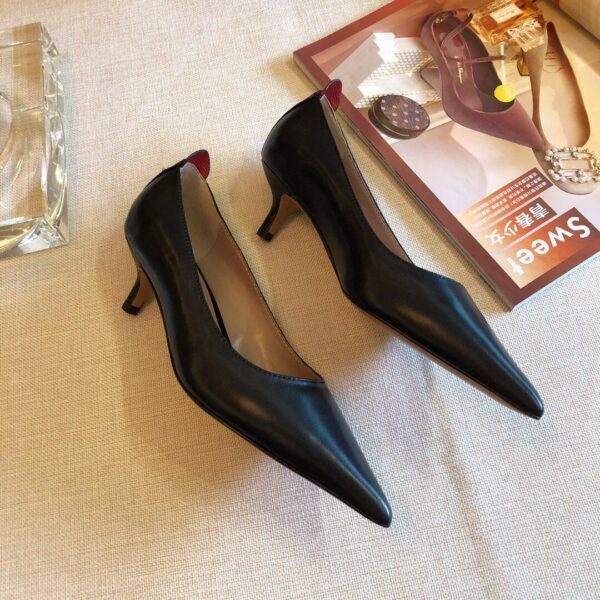 VALENTINO GARAVANI CALFSKIN PUMP 45 MM - Image 6